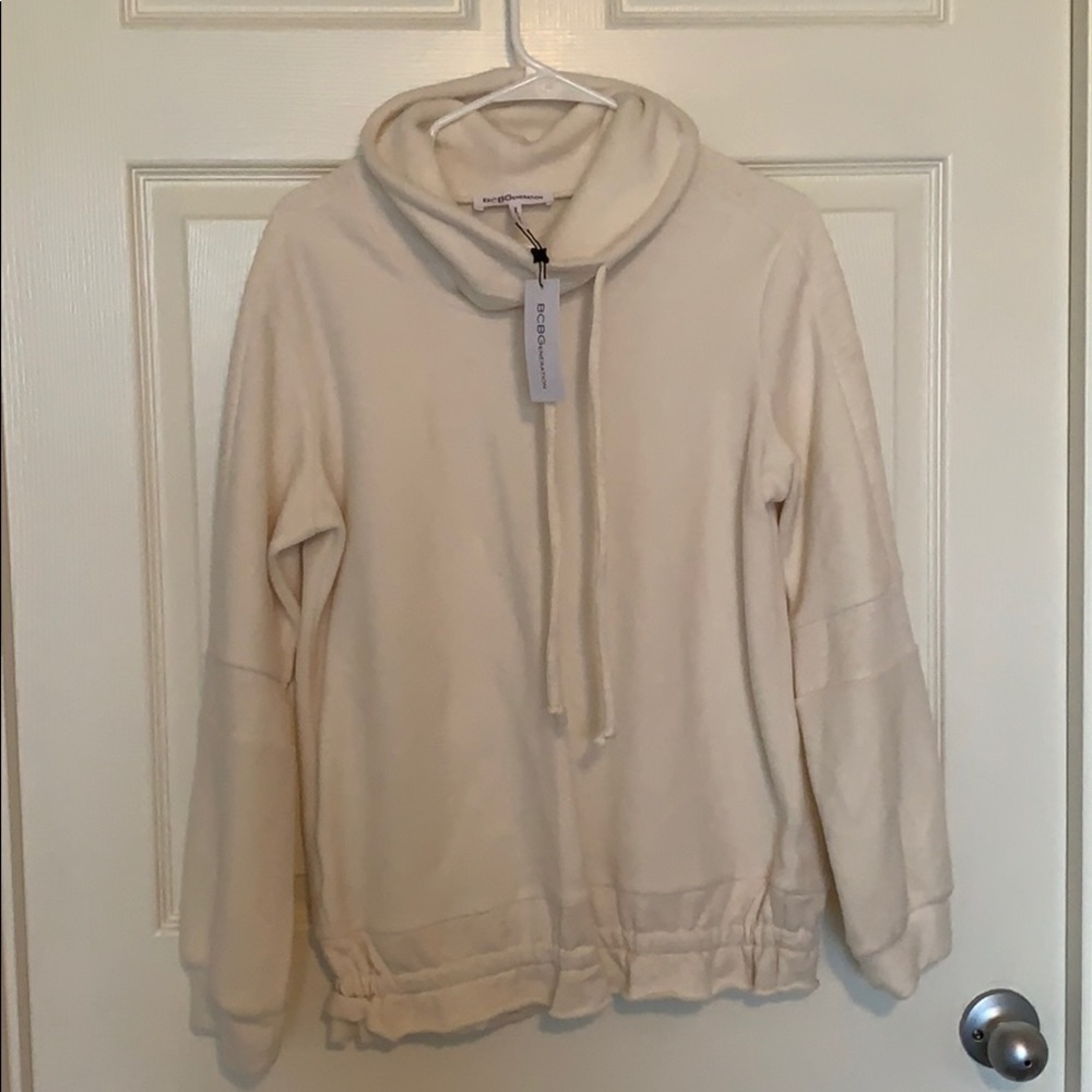 BCBG turtle neck sweatshirt/sweater